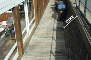 Dike behind resturant